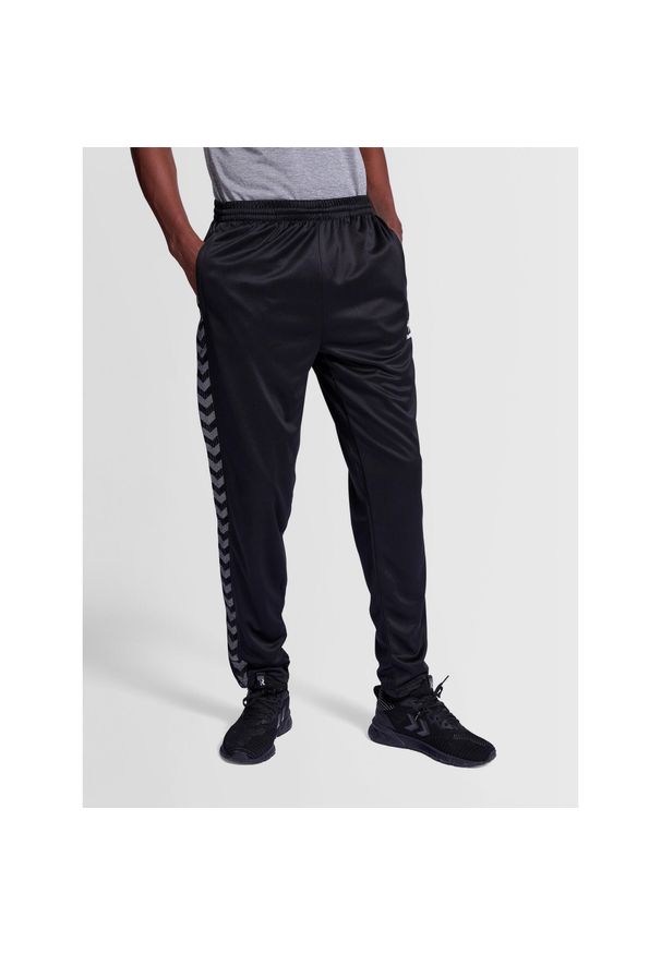 Spodnie dresowe polyesterowe Hummel Authentic. Kolor: czarny. Materiał: dresówka. Sport: fitness, piłka nożna