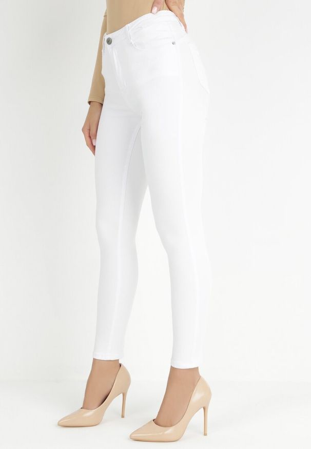 Born2be - Białe Spodnie Skinny Push Up Orun. Stan: podwyższony. Kolor: biały. Materiał: tkanina. Długość: długie. Wzór: jednolity, gładki
