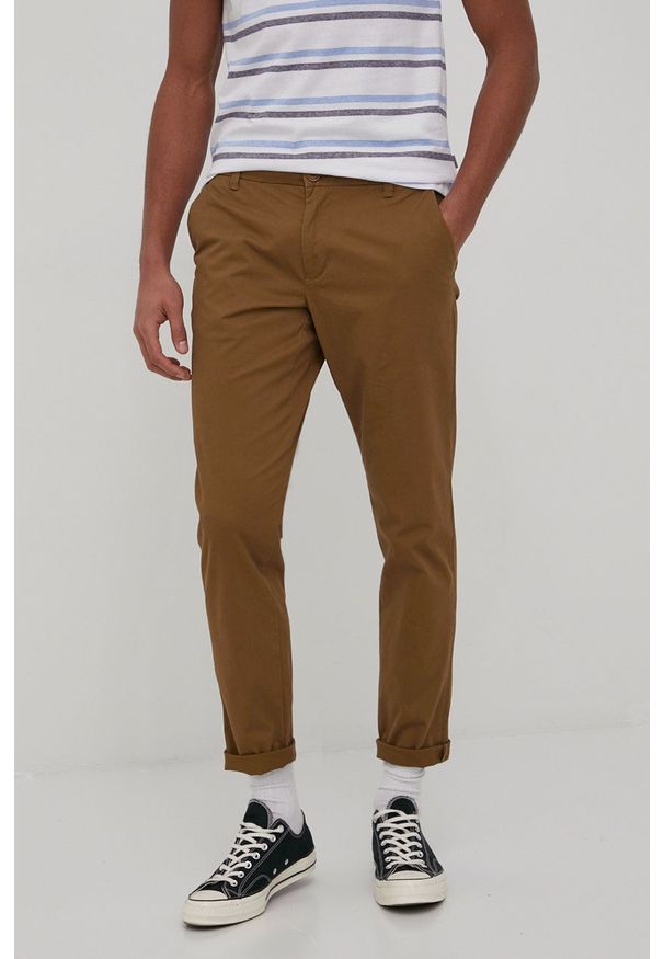 Only & Sons spodnie męskie kolor brązowy w fasonie chinos. Kolor: brązowy. Materiał: bawełna, tkanina