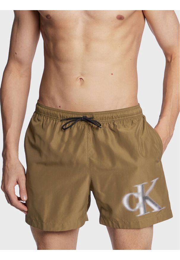 Calvin Klein Swimwear Szorty kąpielowe KM0KM00800 Khaki Regular Fit. Kolor: brązowy. Materiał: syntetyk