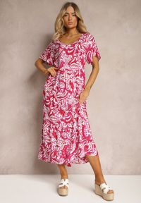 Renee - Różowa Sukienka z Wiskozy Zdobiona Falbankami z Krótkim Rękawem Danibella. Okazja: na co dzień. Typ kołnierza: kołnierz z falbankami. Kolekcja: plus size. Kolor: różowy. Wzór: aplikacja. Typ sukienki: dla puszystych. Materiał: wiskoza. Długość rękawa: krótki rękaw. Sezon: lato, wiosna. Styl: casual
