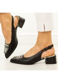 Czarne skórzane sandały damskie T.Sokolski 419. Okazja: na wesele, na ślub cywilny. Zapięcie: pasek. Kolor: czarny. Szerokość cholewki: normalna. Wzór: kolorowy, aplikacja. Materiał: skóra. Sezon: wiosna, lato. Obcas: na obcasie. Styl: elegancki, klasyczny, wizytowy. Wysokość obcasa: średni #1