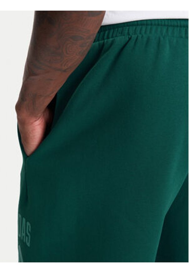 Adidas - adidas Szorty sportowe Collegiate JM1727 Zielony Regular Fit. Kolor: zielony. Materiał: bawełna. Styl: sportowy