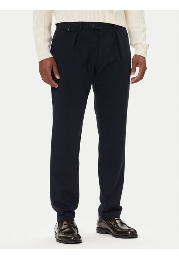 TOMMY HILFIGER - Tommy Hilfiger Chinosy Harlem MW0MW40340 Granatowy Tapered Fit. Kolor: niebieski. Materiał: bawełna