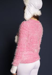 Renee - Różowy Sweter z Puchatego Gładkiej Materiału z Okrągłym Dekoltem i Długim Rękawem Klarrilo. Kolor: różowy. Materiał: materiał. Długość rękawa: długi rękaw. Długość: długie. Wzór: gładki. Sezon: jesień, zima