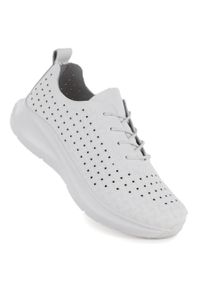 Półbuty sportowe damskie na platformie biały NEWS 209. Okazja: na co dzień. Kolor: biały. Materiał: skóra ekologiczna. Obcas: na platformie. Styl: sportowy #1