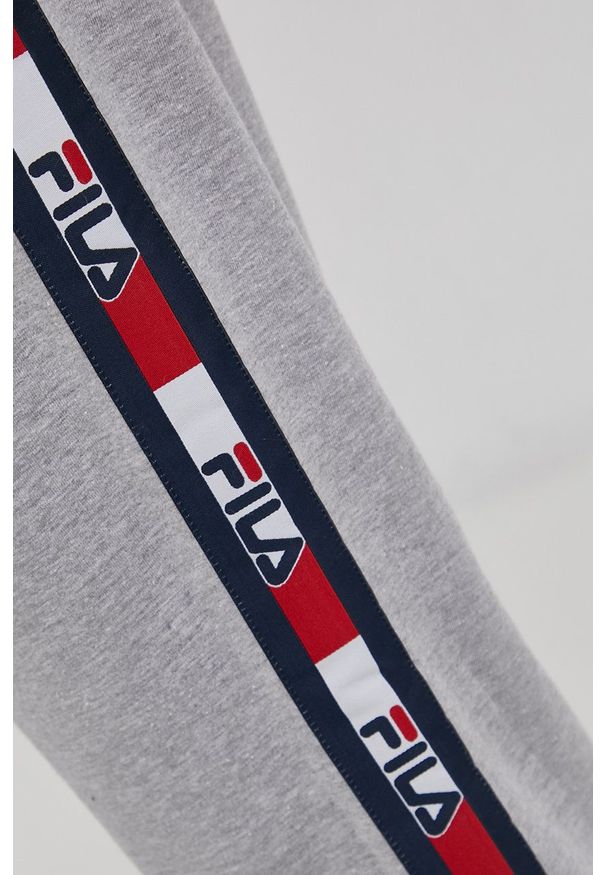 Fila Dres damski kolor szary. Kolor: szary. Materiał: dresówka