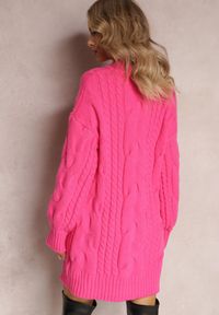 Renee - Fuksjowy Długi Sweter o Luźnym Kroju z Warkoczykowym Splotem Penerria. Kolor: różowy. Długość: długie. Wzór: ze splotem #3