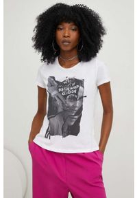 Answear Lab t-shirt bawełniany X kolekcja limitowana SISTERHOOD kolor biały. Okazja: na co dzień. Kolor: biały. Materiał: bawełna. Styl: wakacyjny #1