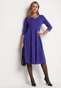 Born2be - Fioletowa Rozkloszowana Sukienka z Rękawem 3/4 Nomiel. Okazja: na spotkanie biznesowe. Typ kołnierza: dekolt w kształcie V. Kolor: fioletowy. Typ sukienki: rozkloszowane. Styl: klasyczny, elegancki, biznesowy #2