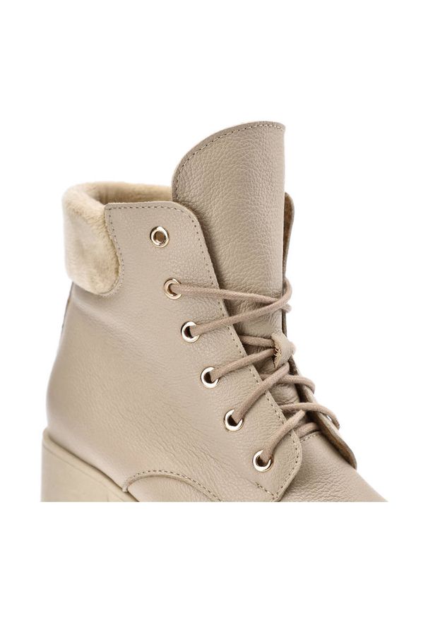 Szare Botki Lemar Ocieplane Skórzane Buty Na Obcasie. Okazja: do pracy. Kolor: szary. Materiał: skóra. Obcas: na obcasie. Styl: elegancki. Wysokość obcasa: średni