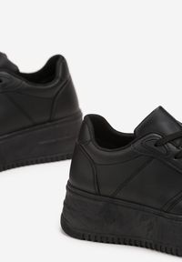 Renee - Czarne Sneakersy przed Kostkę na Grubej Podeszwie Ameerana. Wysokość cholewki: przed kostkę. Kolor: czarny