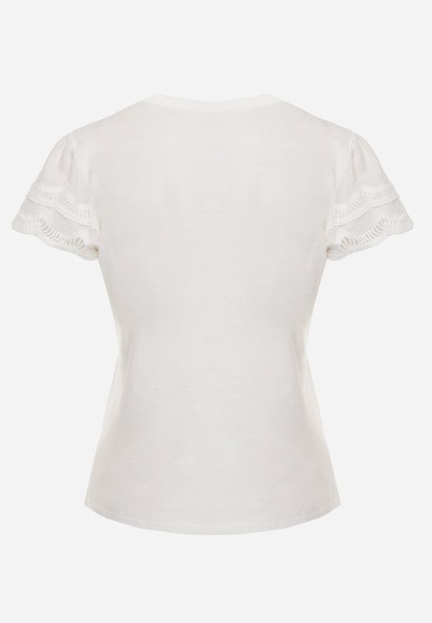 Born2be - Biały Bawełniany T-shirt z Koronkowymi Rękawami Carilynore. Okazja: na co dzień. Kolor: biały. Materiał: bawełna, koronka. Styl: casual, klasyczny, elegancki