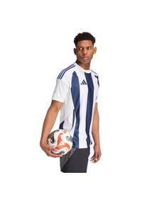 Adidas - Koszulka męska adidas Striped 24 Jersey. Kolor: biały, wielokolorowy, niebieski. Materiał: jersey