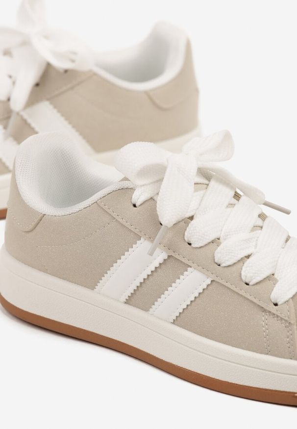 Born2be - Beżowe Sneakersy z Dwoma Paskami Galtewi. Okazja: na co dzień. Zapięcie: pasek. Kolor: beżowy. Materiał: jeans. Obcas: na obcasie. Wysokość obcasa: niski