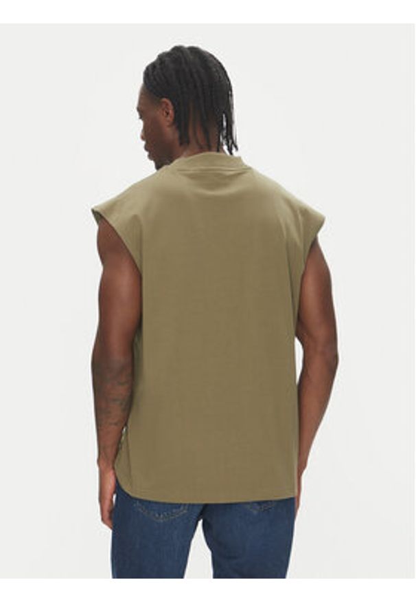 Hugo - HUGO Tank top Navertz 50509773 Zielony Regular Fit. Kolor: zielony. Materiał: bawełna