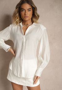 Renee - Biała Koszula z Usztywnioną Linią Ramion i Wiązaniem Meroniela. Okazja: na co dzień, na spotkanie biznesowe. Kolor: biały. Materiał: jeans. Styl: biznesowy, elegancki, casual #3