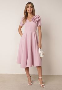 Born2be - Różowa Elegancka Rozkloszowana Sukienka z Kwiatem 3D Eugorus. Kolor: różowy. Wzór: kwiaty. Styl: elegancki #8