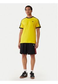 Adidas - adidas T-Shirt 3-Stripes KE3533 Żółty Regular Fit. Kolor: żółty. Materiał: bawełna #4
