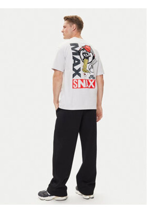 Nike T-Shirt HJ0768 Szary Regular Fit. Kolor: szary. Materiał: bawełna