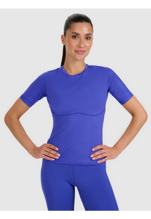 4f - 4F Koszulka treningowa slim szybkoschnąca damska - niebieska S. Kolor: niebieski. Materiał: syntetyk, materiał, włókno, elastan. Wzór: gładki, ze splotem. Sport: fitness