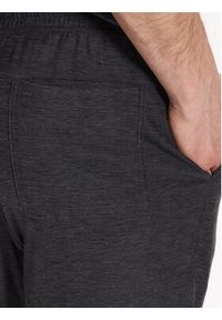 skechers - Skechers Spodnie dresowe Ultra Go Lite MPT108 Czarny Regular Fit. Kolor: czarny. Materiał: dresówka, syntetyk #4