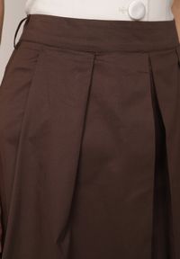Born2be - Brązowa Rozkloszowana Spódnica z Bawełny z Szerokimi Plisami Malona. Okazja: na co dzień, do pracy. Kolor: brązowy. Materiał: bawełna. Styl: casual #5
