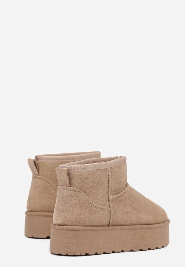 Born2be - Ciemnobeżowe Wsuwane Śniegowce z Imitacji Zamszu na Platformie Tusanala. Okazja: na co dzień. Zapięcie: bez zapięcia. Kolor: beżowy. Materiał: zamsz. Sezon: zima. Styl: casual, elegancki