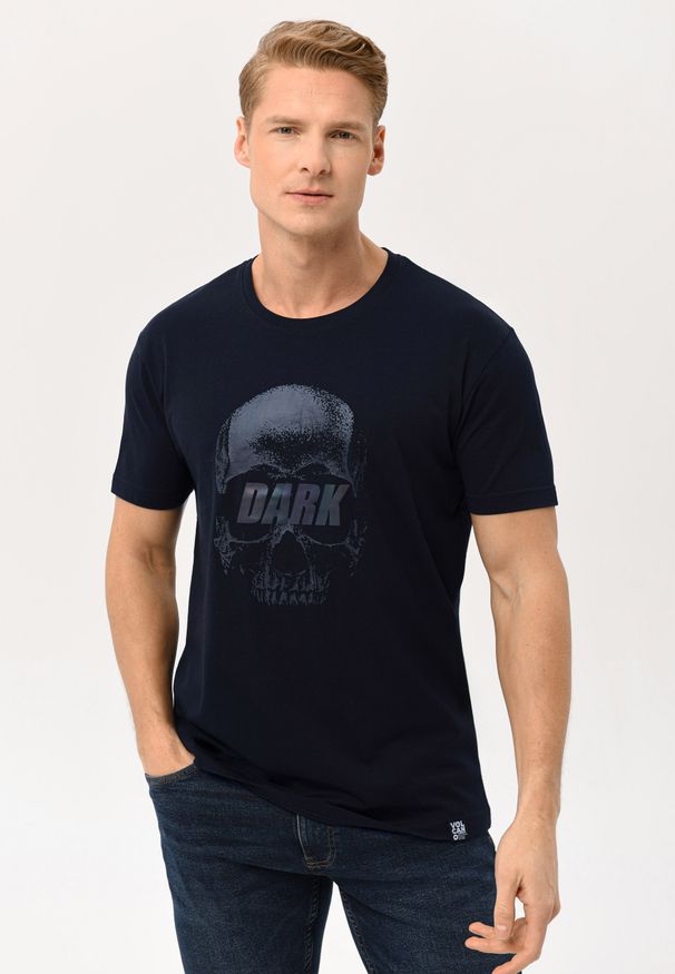 Volcano - T-shirt z nadrukiem, Comfort Fit, T-SKULL. Okazja: na co dzień. Kolor: niebieski. Materiał: bawełna. Długość rękawa: krótki rękaw. Długość: krótkie. Wzór: nadruk. Styl: klasyczny, casual