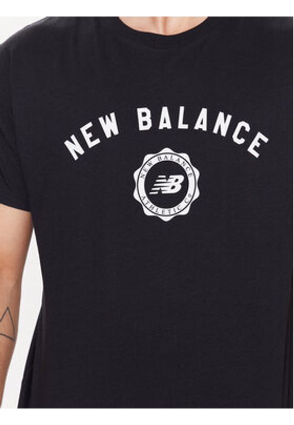 New Balance T-Shirt MT31904 Czarny Relaxed Fit. Kolor: czarny. Materiał: syntetyk, bawełna