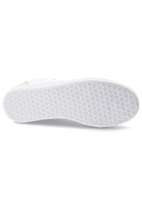 Sneakersy damskie S.Barski, sportowe ze skóry naturalnej wstawki zamszowe perforowana cholewka sznurowane lekka podeszwa casual, białe, LR61-7091. Okazja: na co dzień. Zapięcie: sznurówki. Kolor: biały. Materiał: skóra, zamsz. Szerokość cholewki: normalna. Sport: turystyka piesza #4