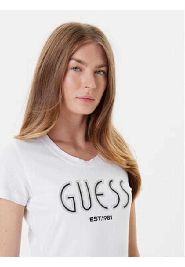 Guess T-Shirt W5YI05 J1314 Biały Regular Fit. Kolor: biały. Materiał: bawełna