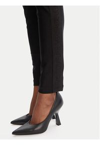 Versace Jeans Couture Legginsy 79HAC114 N0008 Czarny Slim Fit. Kolor: czarny. Materiał: syntetyk #4