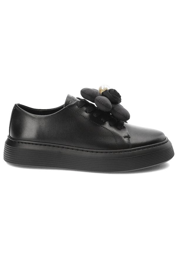 CheBello - Czarne Eleganckie Sneakersy Chebello Z Ozdobnym Kwiatem. Okazja: na co dzień. Kolor: czarny. Materiał: materiał, skóra. Wzór: kwiaty