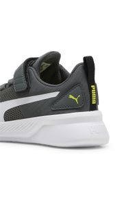 Buty do chodzenia dla dzieci Puma Flyer Runner V Ps. Zapięcie: rzepy. Kolor: biały, zielony, czarny, wielokolorowy. Materiał: guma, syntetyk, tkanina, materiał. Szerokość cholewki: normalna. Sport: turystyka piesza