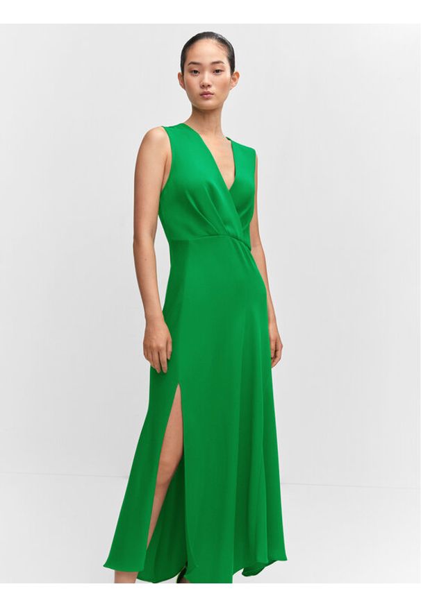 mango - Mango Sukienka koktajlowa Manzana 57053799 Zielony Regular Fit. Kolor: zielony. Materiał: syntetyk. Styl: wizytowy