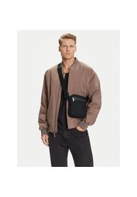 Saszetka Calvin Klein. Kolor: czarny #1