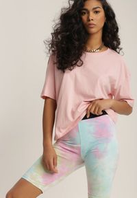 Renee - Jasnoróżowy T-shirt Clathera. Kolor: różowy. Materiał: jeans, bawełna. Długość rękawa: krótki rękaw. Długość: krótkie. Wzór: jednolity, gładki #1