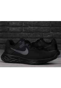 Buty męskie sportowe do biegania Nike REVOLUTION 6 NN. Okazja: na co dzień. Kolor: czarny. Materiał: materiał. Szerokość cholewki: normalna. Model: Nike Revolution. Sport: bieganie, fitness