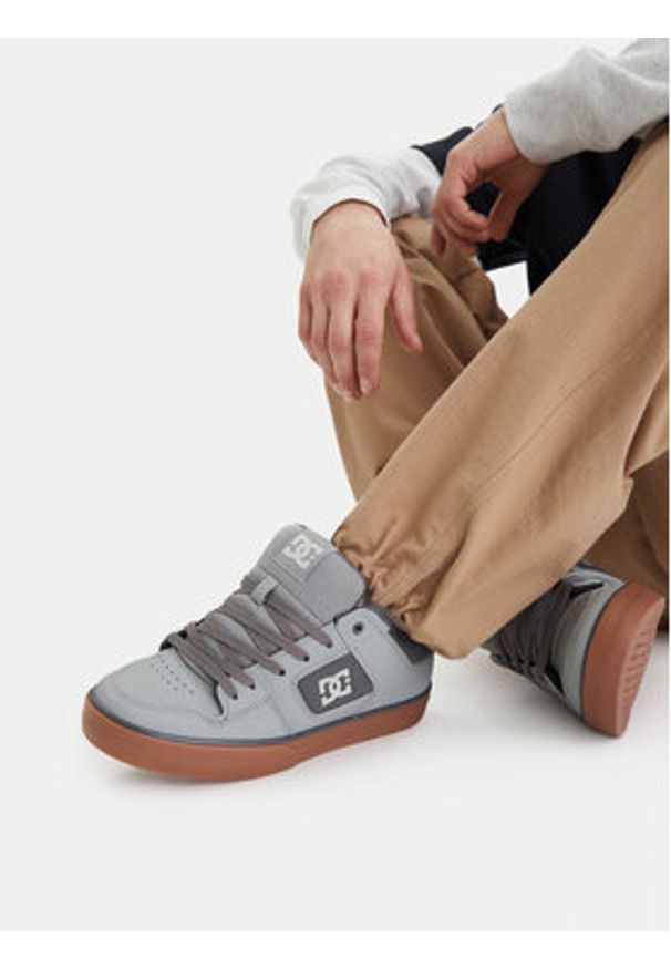 DC Shoes Sneakersy EO-PURE 300660-CG5 Szary. Kolor: szary. Materiał: skóra
