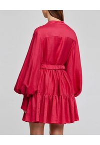 ACLER AUSTRALIA - Różowa sukienka Laror. Kolor: różowy, wielokolorowy, fioletowy. Materiał: materiał. Typ sukienki: rozkloszowane. Długość: mini #6