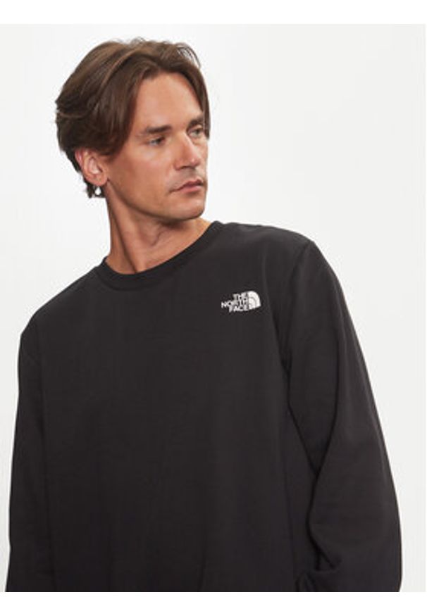The North Face Bluza Simple Dome NF0A89FB Czarny Regular Fit. Kolor: czarny. Materiał: syntetyk, bawełna