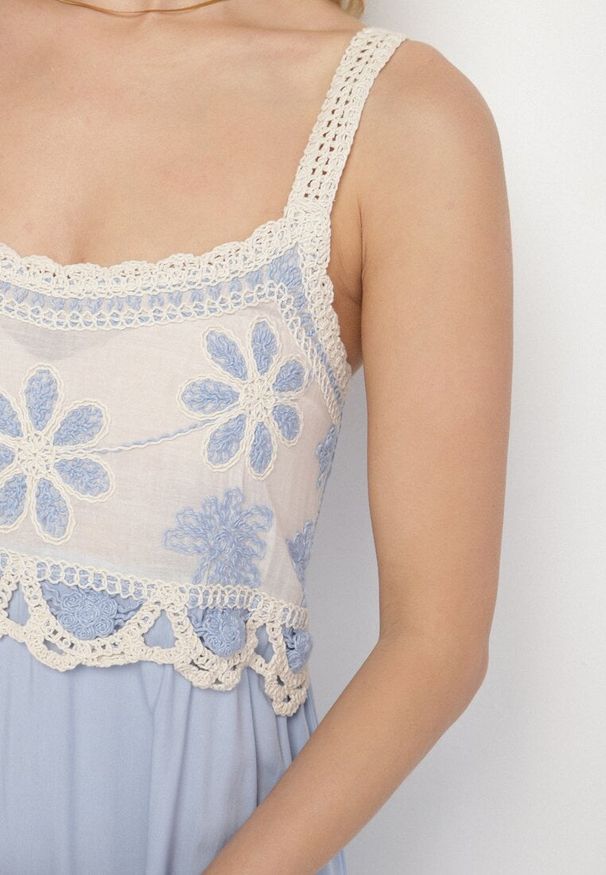 Born2be - Niebieska Wiskozowa Sukienka z Haftowanym Wzorem Rinavella. Okazja: na co dzień. Kolor: niebieski. Materiał: wiskoza. Długość rękawa: na ramiączkach. Wzór: haft. Styl: casual, klasyczny