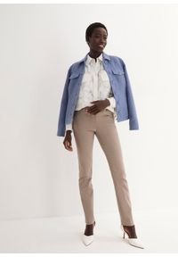 bonprix - Spodnie ze stretchem z gumką w talii. Kolor: brązowy. Styl: klasyczny #2