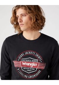 Wrangler - WRANGLER AMERICANA TEE MĘSKA KOSZULKA Z DŁUGIM RĘKAWEM LOGO FADED BLACK W70QD3XV6. Długość rękawa: długi rękaw. Długość: długie #5