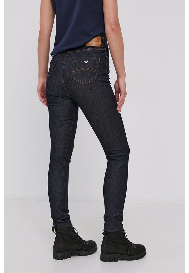 Emporio Armani - Jeansy J64. Stan: podwyższony. Kolor: niebieski
