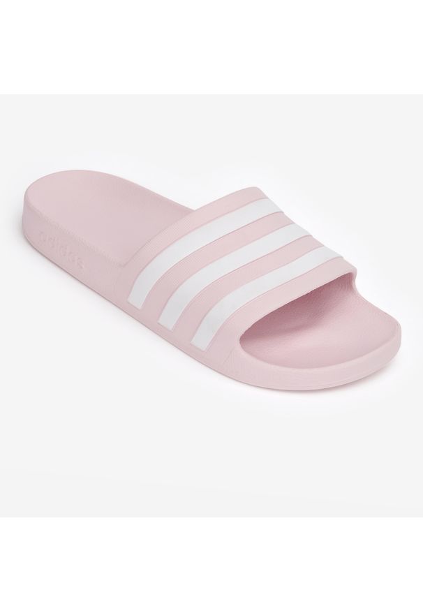 Adidas - Klapki basenowe ADIDAS Adilette Aqua. Kolor: różowy, biały, wielokolorowy. Materiał: materiał. Styl: sportowy, elegancki