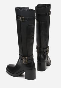 Born2be - Czarne Kozaki na Słupku Zdobione Paskami z Klamrami i Elastyczną Wstawką Unelisa. Okazja: do pracy, na co dzień, na spotkanie biznesowe. Zapięcie: klamry. Kolor: czarny. Materiał: jeans. Wzór: aplikacja. Obcas: na słupku. Styl: casual, elegancki, biznesowy. Wysokość obcasa: średni #3