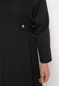 Born2be - Czarna Sukienka Mini z Paskiem Perdel. Kolor: czarny. Wzór: paski. Długość: mini #2