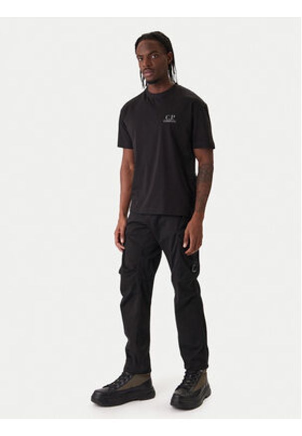 C.P. Company T-Shirt 20CMTS086A005100W Czarny Regular Fit. Kolor: czarny. Materiał: bawełna